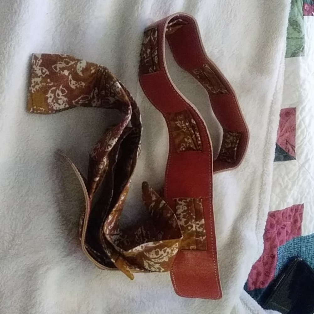 Belts - Picture 2 of 3